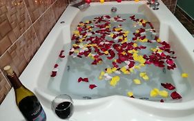 Hotel Incas Suite, Con Aguas Termomedicinales